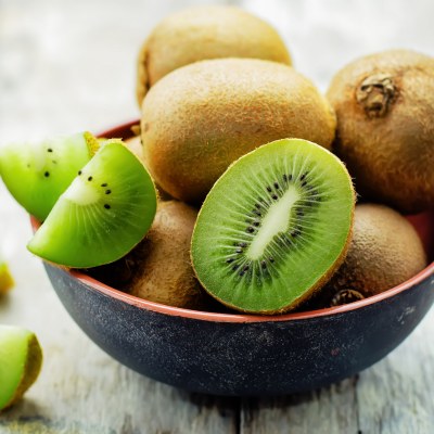 Healh Benefits of Kiwi
